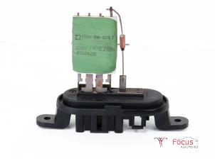 Used Heater resistor Renault Master IV (FV) 2.3 dCi 125 16V FWD Price € 10,00 Margin scheme offered by Focus Automotive