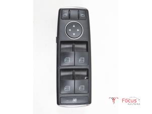 Używane Przelacznik combi okienny Mercedes B (W246,242) 1.8 B-180 CDI BlueEFFICIENCY 16V Cena € 65,00 Procedura marży oferowane przez Focus Automotive