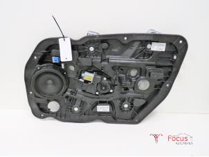 Usagé Mécanique vitre 4portes avant droite Kia Cee'd (JDB5) 1.4i 16V Prix € 85,00 Règlement à la marge proposé par Focus Automotive