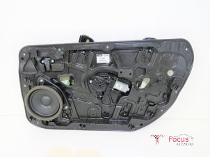 Used Window mechanism 4-door, front right Volvo V40 Cross Country (MZ) 1.6 D2 Price € 65,00 Margin scheme offered by Focus Automotive
