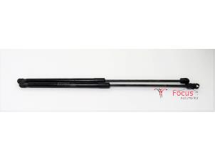 Used Set of tailgate gas struts Volvo V40 Cross Country (MZ) 1.6 D2 Price € 25,00 Margin scheme offered by Focus Automotive