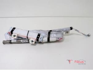 Used Roof curtain airbag, right Kia Cee'd (JDB5) 1.4i 16V Price € 40,00 Margin scheme offered by Focus Automotive