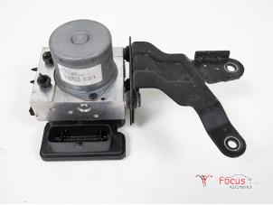 Used ABS pump Kia Cee'd (JDB5) 1.4i 16V Price € 225,00 Margin scheme offered by Focus Automotive