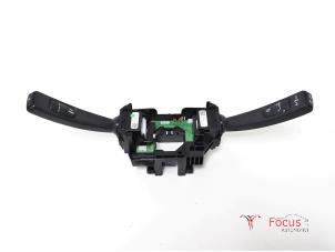 Used Steering column stalk Volvo V40 Cross Country (MZ) 1.6 D2 Price € 60,00 Margin scheme offered by Focus Automotive