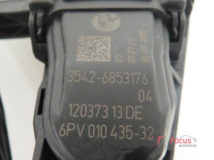 Gaspedalposition Sensor van een BMW 1 serie (F20) 116d 1.5 12V TwinPower 2015