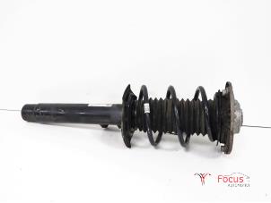 Used Front shock absorber rod, left BMW 1 serie (F21) 114i 1.6 16V Price € 100,00 Margin scheme offered by Focus Automotive