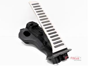 Used Throttle pedal position sensor Volkswagen Eos (1F7/F8) 2.0 TDI DPF Price € 55,00 Margin scheme offered by Focus Automotive