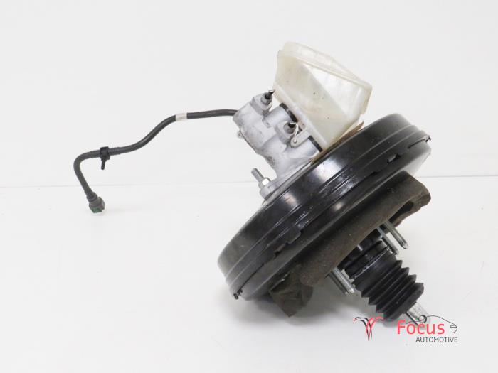 Usados Servofreno Peugeot Partner Tepee (7A/B/C/D/E/F/G/J/P/S) 1.6 HDI 75 Precio € 19,95 Norma de margen ofrecido por Focus Automotive