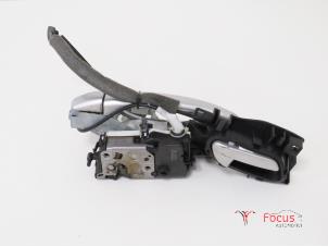 Gebrauchte Türschlossmechanik 2-türig rechts Peugeot Partner Tepee (7A/B/C/D/E/F/G/J/P/S) 1.6 HDI 75 Preis € 12,99 Margenregelung angeboten von Focus Automotive
