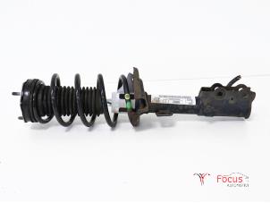 Usagé Barre amortisseur avant droit Ford Fiesta 6 (JA8) 1.6 TDCi 16V Prix € 40,00 Règlement à la marge proposé par Focus Automotive
