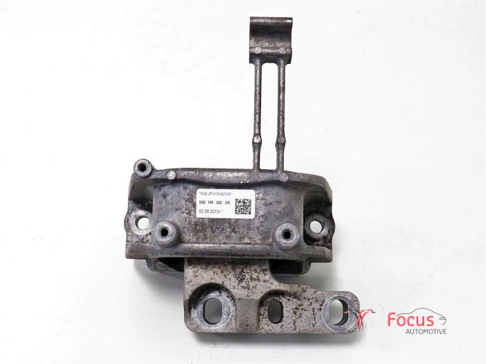 Used Engine mount Volkswagen Golf VII Variant (AUVV) 1.6 TDI 16V Price € 9,99 Margin scheme offered by Focus Automotive