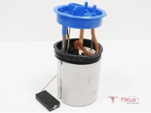 Usados Bomba eléctrica de combustible Skoda Fabia II (5J) 1.2 TSI Precio € 15,00 Norma de margen ofrecido por Focus Automotive