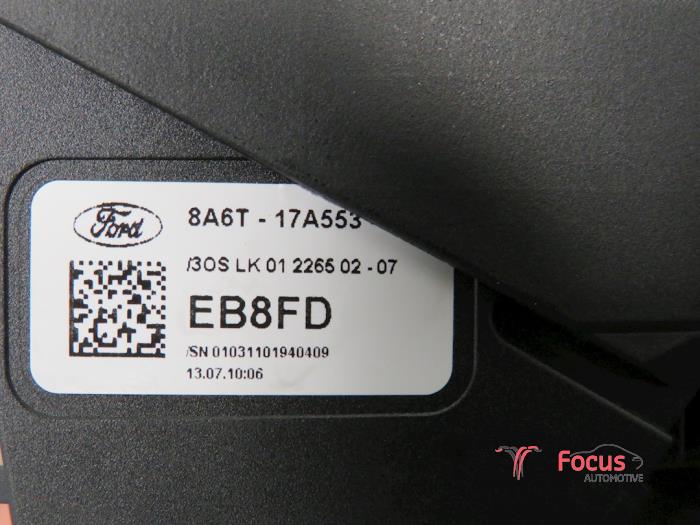 Commutateur combi colonne de direction d'un Ford Fiesta 6 (JA8) 1.6 TDCi 16V 95 2010