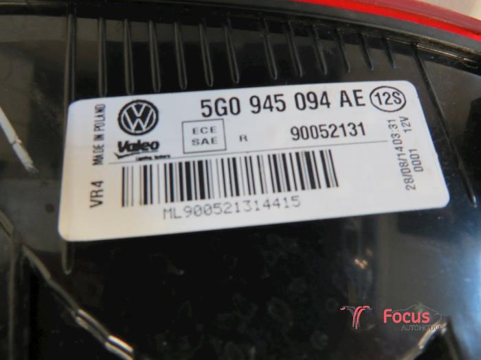 Taillight, right from a Volkswagen Golf VII (AUA) 1.2 TSI BlueMotion 16V 2014