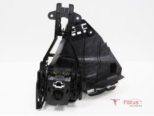Usagé Serrure portière mécanique 4portes avant droite Volvo V40 (MV) 1.6 D2 Prix € 45,00 Règlement à la marge proposé par Focus Automotive
