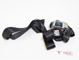 Used Rear seatbelt, left Volvo V40 (MV) 1.6 D2 Price € 60,00 Margin scheme offered by Focus Automotive