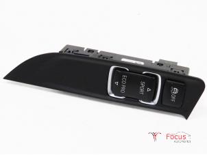 Usados Interruptor ESP BMW 3 serie (F30) 316d 2.0 16V Precio € 40,00 Norma de margen ofrecido por Focus Automotive