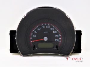 Usagé Instrument de bord Suzuki Alto (GF) 1.0 12V Prix € 35,00 Règlement à la marge proposé par Focus Automotive