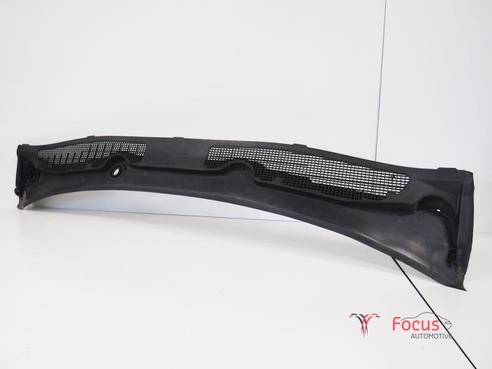 Gebrauchte Paravent Renault Megane III Grandtour (KZ) 1.5 dCi 110 Preis € 20,00 Margenregelung angeboten von Focus Automotive