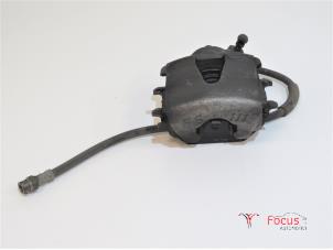 Used Front brake calliper, left Audi A1 (8X1/8XK) 1.6 TDI 16V Price € 5,00 Margin scheme offered by Focus Automotive