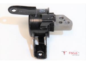 Used Gearbox mount Chevrolet Spark 1.0 16V Price € 25,00 Margin scheme offered by Focus Automotive