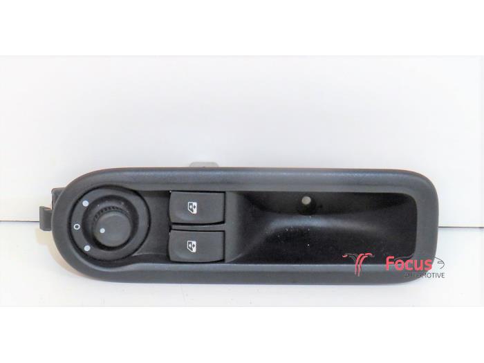 Usados Interruptor combinado de ventanillas Renault Twingo II (CN) 1.2 16V Precio € 9,95 Norma de margen ofrecido por Focus Automotive