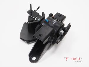 Usagé Support boîte de vitesse Kia Picanto (TA) 1.2 16V Prix € 12,95 Règlement à la marge proposé par Focus Automotive