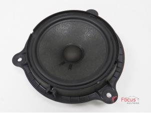 Used Speaker Renault Captur (2R) 0.9 Energy TCE 12V Price € 10,00 Margin scheme offered by Focus Automotive
