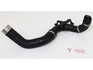 Used Intercooler tube Renault Clio IV (5R) 0.9 Energy TCE 90 12V Price € 30,00 Margin scheme offered by Focus Automotive