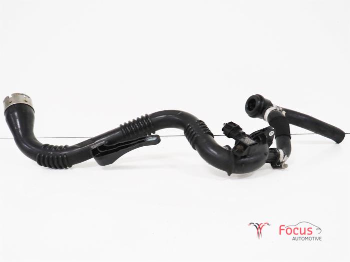Gebrauchte Intercooler Rohr Renault Clio IV (5R) 0.9 Energy TCE 90 12V Preis € 35,00 Margenregelung angeboten von Focus Automotive