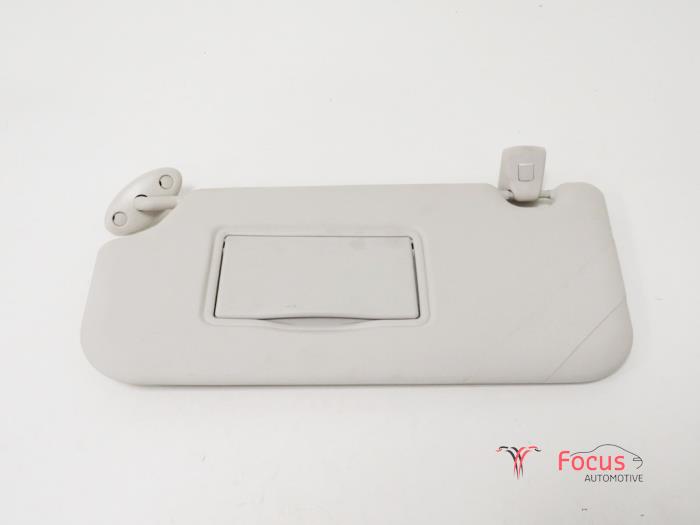 Begagnade Solskydd Ford Focus 3 1.0 Ti-VCT EcoBoost 12V 100 Pris € 15,00 Marginaltabell erbjuds av Focus Automotive