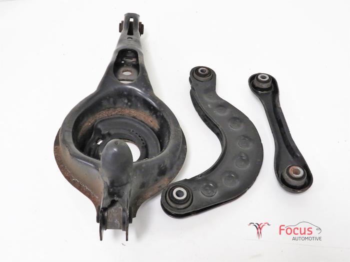 Rear wishbone, right from a Ford Focus 3 1.0 Ti-VCT EcoBoost 12V 100 2014