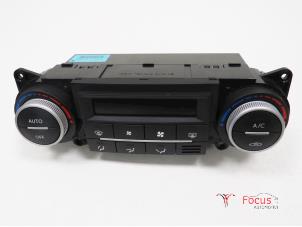 Usados Panel de control de calefacción Kia Cee'd (EDB5) 1.4 CVVT 16V Precio € 225,00 Norma de margen ofrecido por Focus Automotive