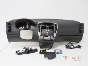 Used Airbag set + module Kia Cee'd (EDB5) 1.4 CVVT 16V Price € 475,00 Margin scheme offered by Focus Automotive