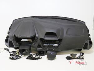 Usados Juego de airbags Ford Transit Custom 2.2 TDCi 16V FWD Precio € 995,00 Norma de margen ofrecido por Focus Automotive