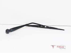 Used Rear wiper arm Ford Transit Custom 2.2 TDCi 16V FWD Price € 25,00 Margin scheme offered by Focus Automotive