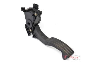 Used Throttle pedal position sensor Renault Twingo III (AH) 1.0 SCe 70 12V Price € 40,00 Margin scheme offered by Focus Automotive