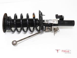 Used Front shock absorber rod, right Volvo XC60 I (DZ) 2.0 T5 16V AWD Price € 100,00 Margin scheme offered by Focus Automotive