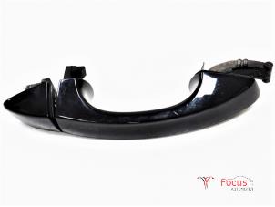 Used Rear door handle 4-door, right Volkswagen Golf VII (AUA) 1.6 TDI 16V Price € 15,00 Margin scheme offered by Focus Automotive