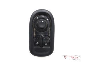 Used Multi-functional window switch Renault Master IV (MA/MB/MC/MD/MH/MF/MG/MH) 2.3 dCi 16V Price € 20,00 Margin scheme offered by Focus Automotive