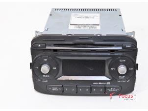 Usados Reproductor de CD y radio Kia Picanto (TA) 1.0 12V Precio € 45,00 Norma de margen ofrecido por Focus Automotive