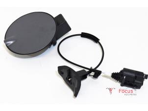Used Tank cap cover Opel Corsa E 1.4 16V Price € 25,00 Margin scheme offered by Focus Automotive