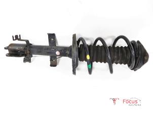 Used Front shock absorber rod, left Renault Captur (2R) 0.9 Energy TCE 12V Price € 40,00 Margin scheme offered by Focus Automotive