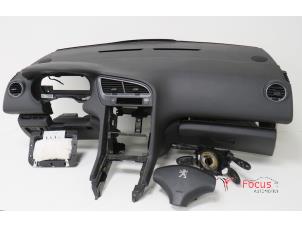Used Airbag set Peugeot 5008 I (0A/0E) 1.6 HDiF 16V Price € 750,00 Margin scheme offered by Focus Automotive