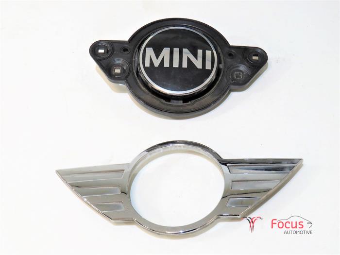 Tailgate handle Mini Countryman 1.6 16V Cooper NVT 98016070