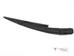 Used Rear wiper arm Fiat Punto III (199) 1.3 JTD Multijet 16V Price € 15,00 Margin scheme offered by Focus Automotive
