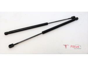 Used Set of tailgate gas struts Mini Countryman (R60) 1.6 16V Cooper Price € 20,00 Margin scheme offered by Focus Automotive