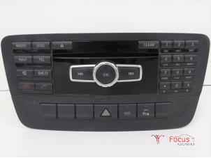 Usagé Radio/Lecteur CD Mercedes B (W246,242) 1.8 B-180 CDI BlueEFFICIENCY 16V Prix € 125,00 Règlement à la marge proposé par Focus Automotive