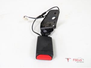 Used Rear seatbelt buckle, right Peugeot 508 SW (8E/8U) 1.6 HDiF 16V Price € 25,00 Margin scheme offered by Focus Automotive