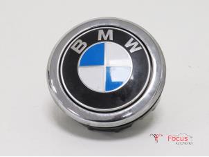 Usagé Poignée hayon BMW 1 serie (F20) 116d 1.5 12V TwinPower Prix € 20,00 Règlement à la marge proposé par Focus Automotive